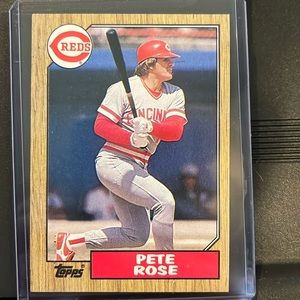 1987 Topps Pete Rose Cincinnati Reds MLB Baseball Trading Card #200 With Errors